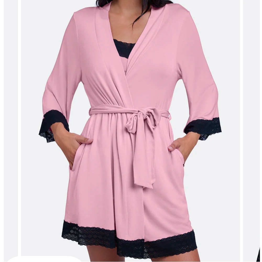 MeUndies Pretty In Pink Modal Lace Trim Robe M/L